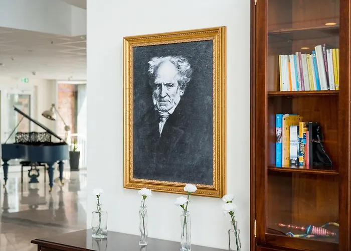 Schopenhauer Hof 4* Frankfurt am Main