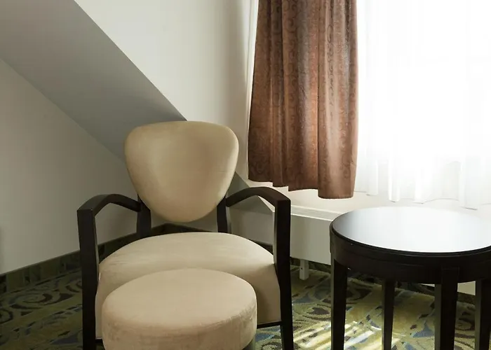 Schopenhauer Hof 4* Frankfurt am Main
